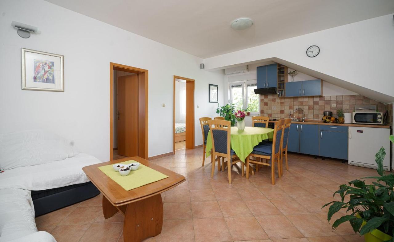 Apartmani Nedoklan Srima Exterior foto